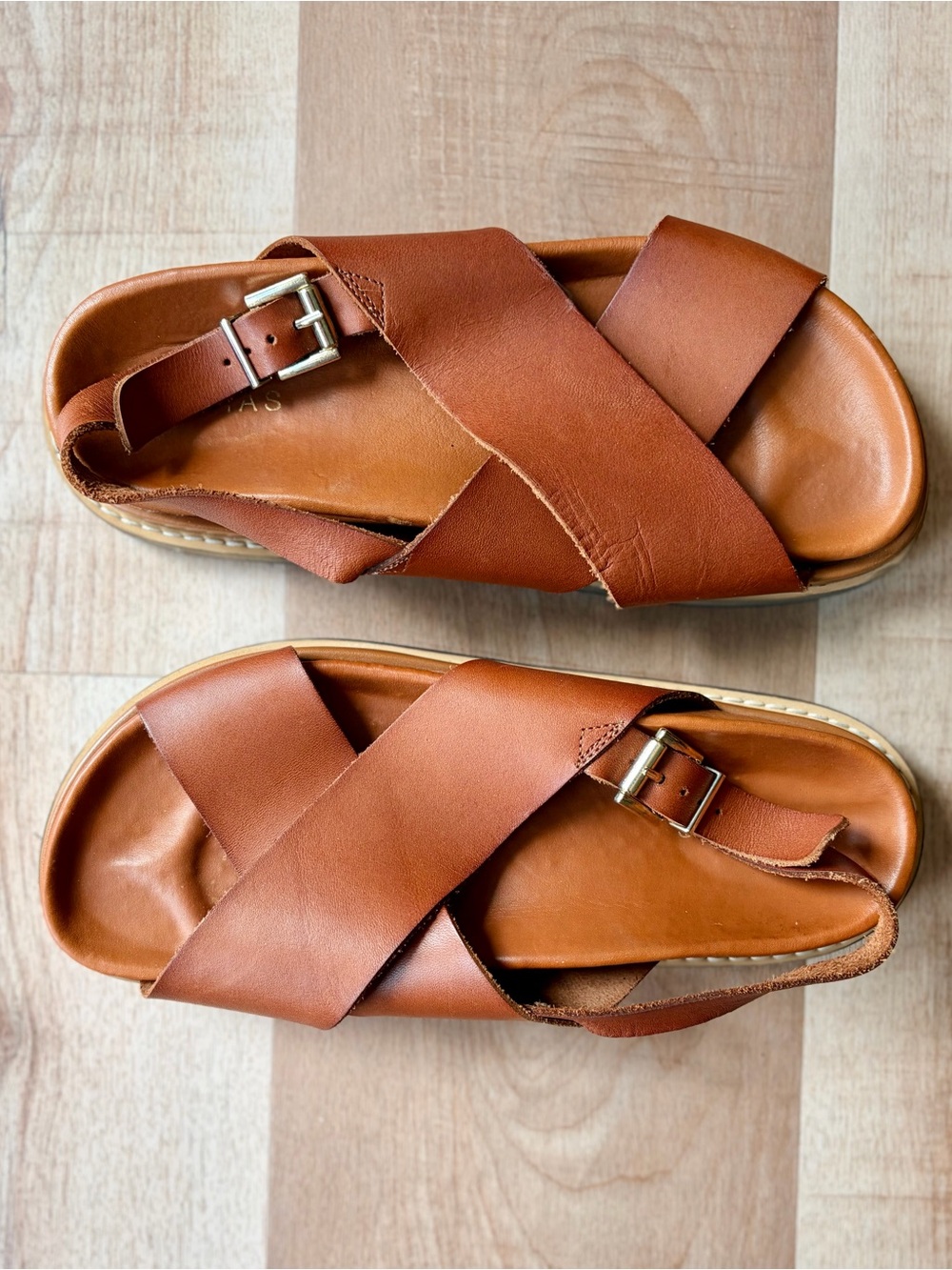 Alohas Marshmellow Women’s Brown Leather Crisscross Sandals Size 8.5 - Picture 3 of 10